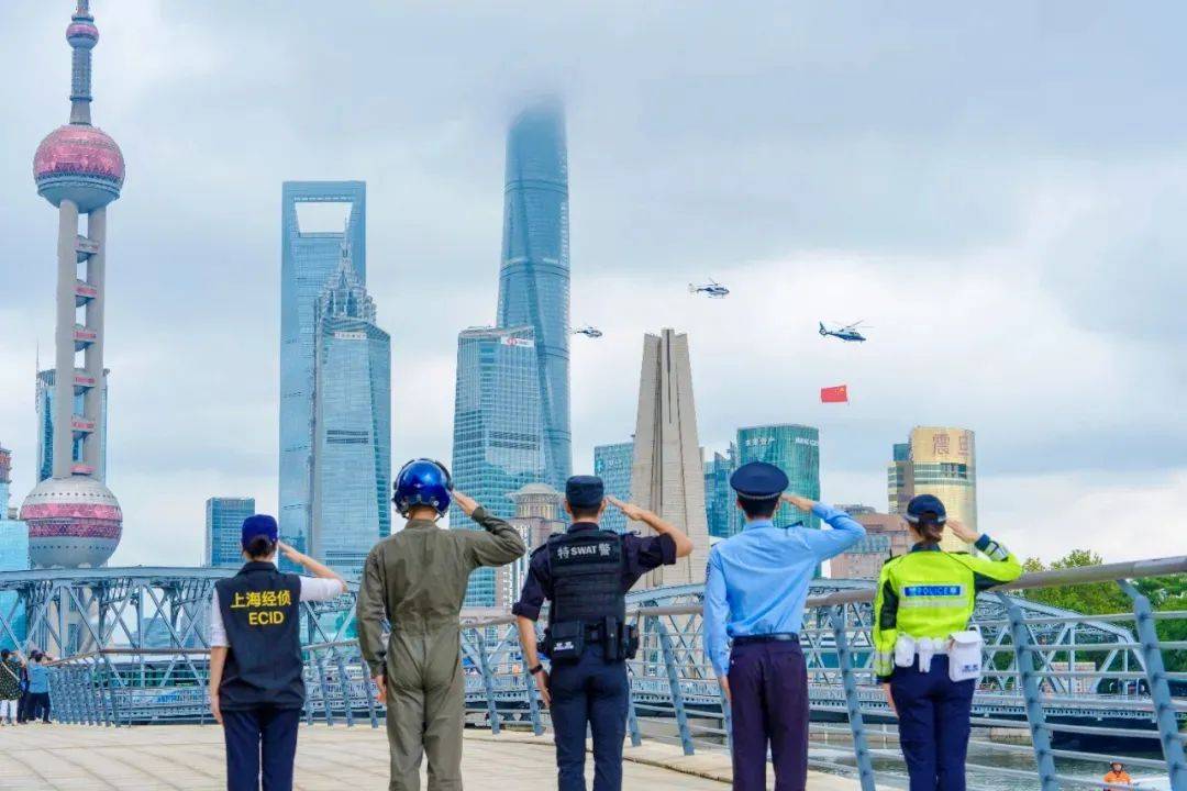 子代扣6分罚5000！隔夜饭吃进ICU！不开火烧可乐鸡翅凯发K8首页登录沪再添中运量公交！覃海洋成绩被取消！女(图10)