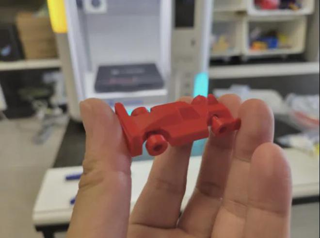 办、手机壳这个“黑科技”现在有手就会！K8凯发·国际网站用3D打印做玩具、手(图2)