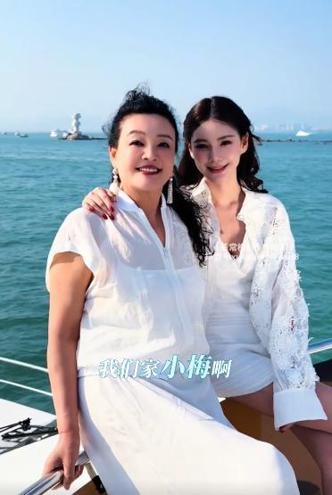 度假10天后婚礼不受影响公公33字挺她凯发k8一触即发无敌了！马筱梅去巴厘岛(图26)