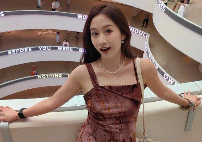 出圈！扮演者刘美含详细个人资料一览k8凯发网站《人生若如初见》李珠姬(图5)